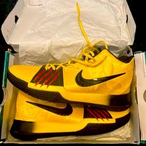 Old Kyrie 3 Bruce Lee- Mamba Mentality